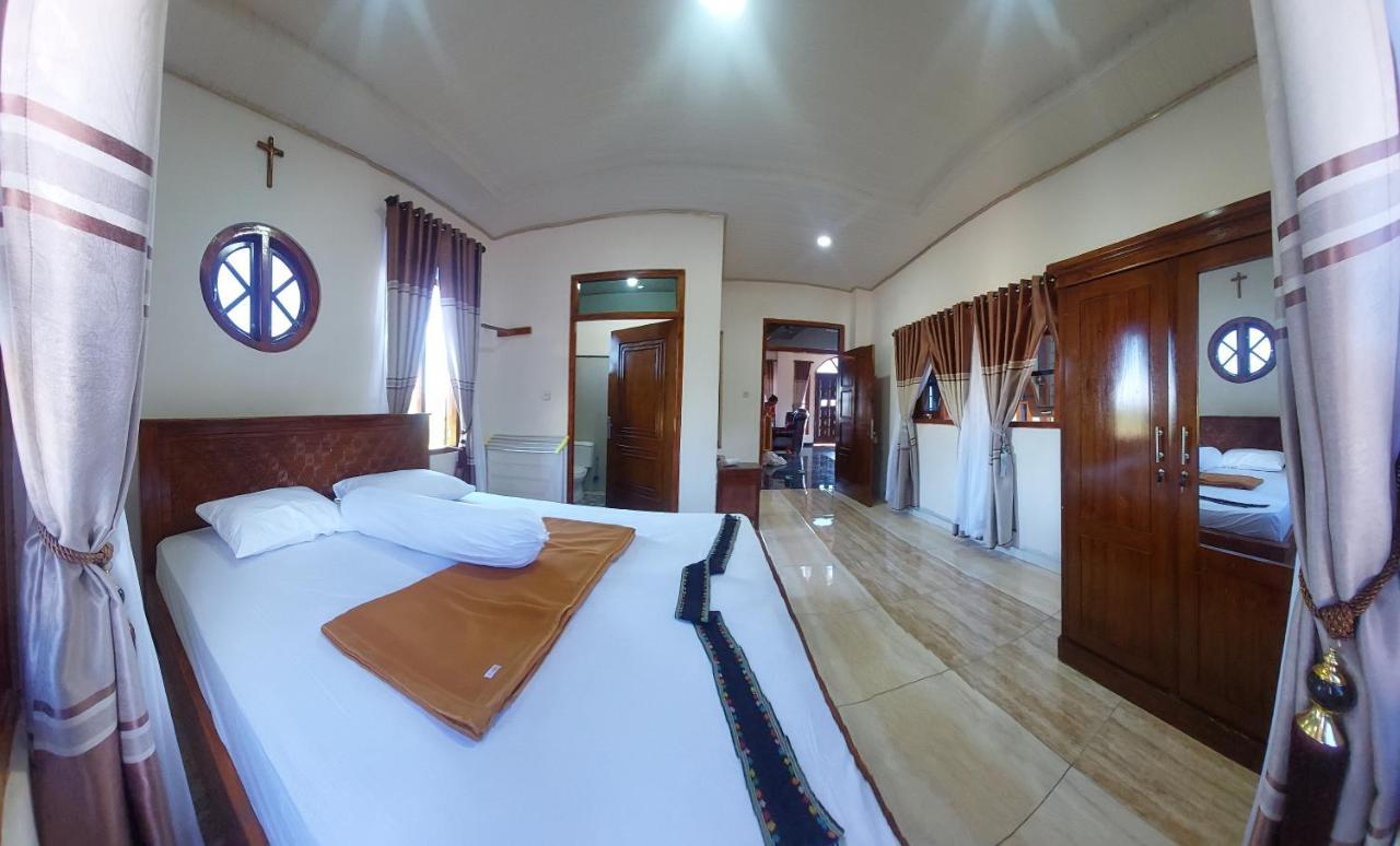 Kopa Hilltop - Family Guest Home Ruteng Phòng bức ảnh