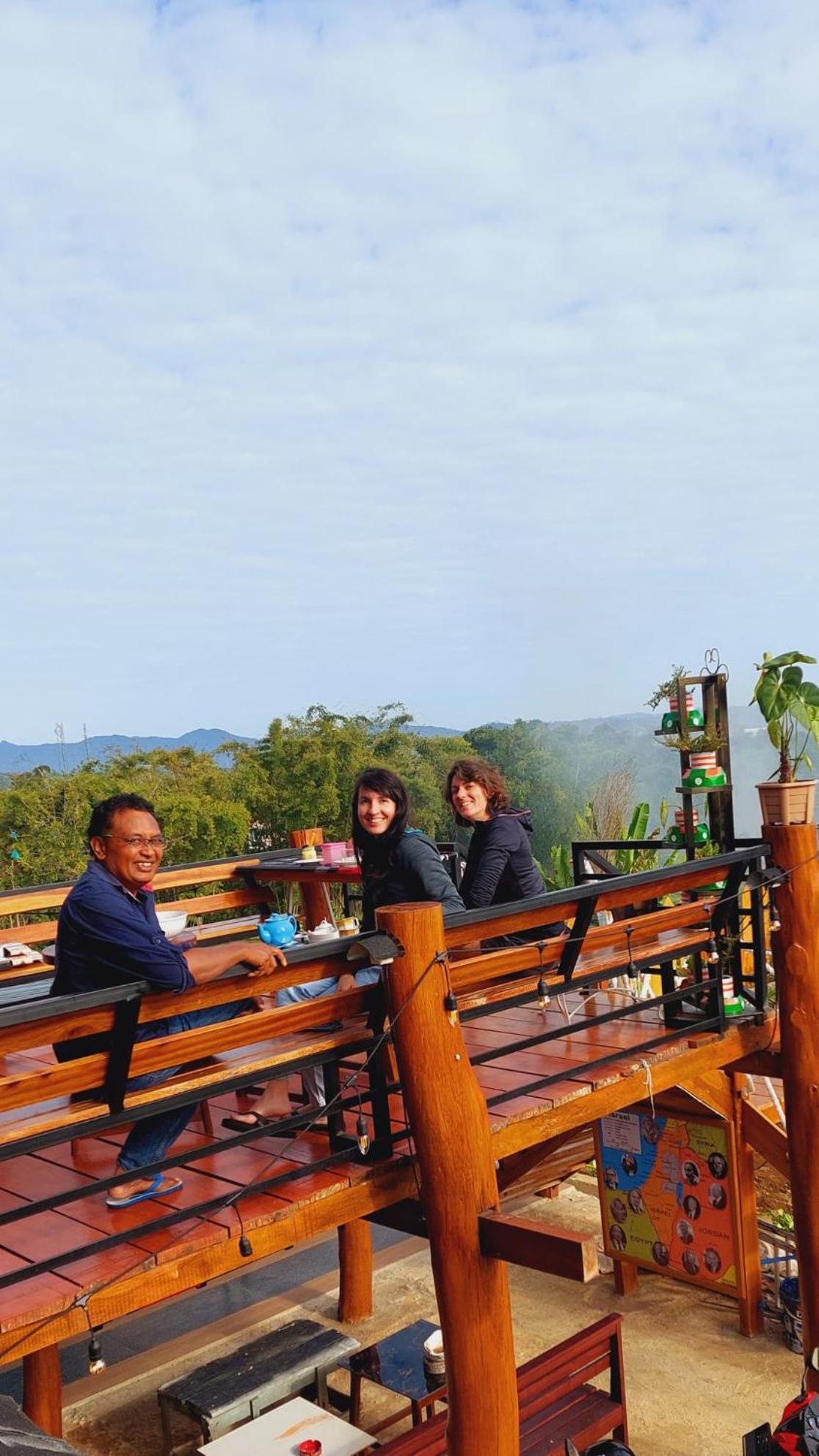 Kopa Hilltop - Family Guest Home Ruteng Ngoại thất bức ảnh